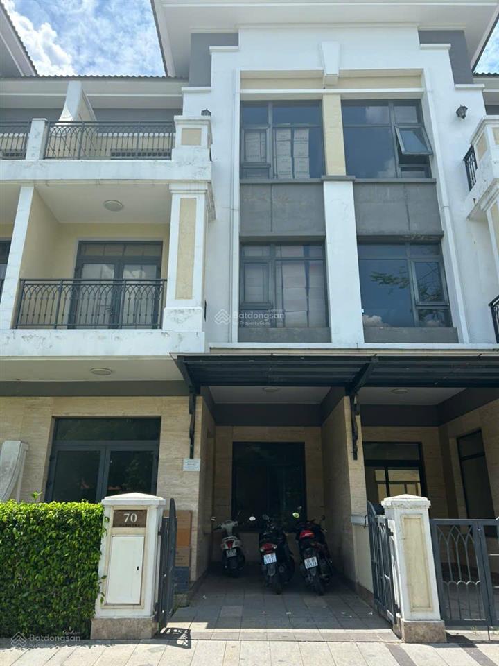 Cho thuê kho chứa hàng 9tr/ tháng verosa khang điền q9