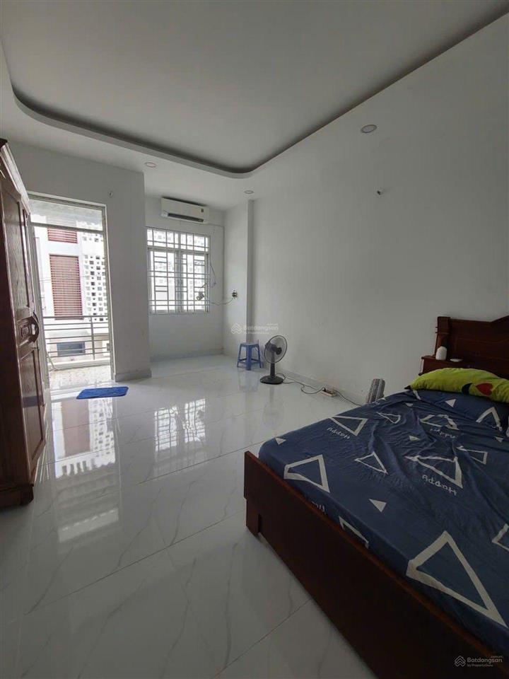 Bán nhà gần mặt tiền nguyễn hữu tiến, 64m2, 4m x 16m, hxh, khu dân trí, gần công viên, giá 6,5 tỷ