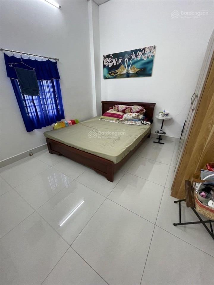 Bán nhà chính chủ tân phú, 4x14m có nở hậu, 71m2, 3pn, hxh, chỉ 6.4 tỷ