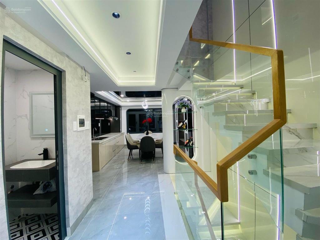 Giảm sốc! nhà 5 tầng bình hưng hòa, 72m² (4x18m), gần cv gia phú, khu đồng bộ, chỉ 6.5 tỷ