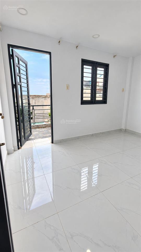 Nhà lê văn quới, quận bình tân, 36m2, 3 tầng, 3pn, hẻm xe hơi tới nhà, sát quận tân phú, chỉ 3.8 tỷ