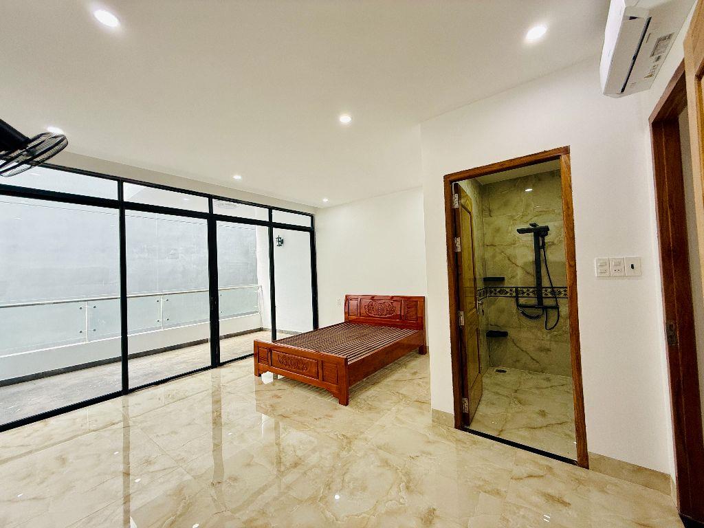 Bán Nhà Phố Full Nội Thất 5 Phòng Ngủ Có Thang Máy - KDT Thành Phố Cà Phê Trung Nguyên