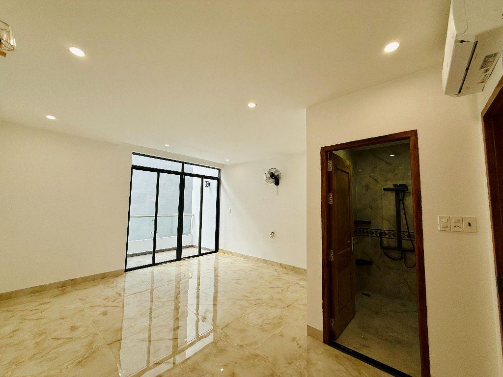 Bán Nhà Phố Full Nội Thất 5 Phòng Ngủ Có Thang Máy - KDT Thành Phố Cà Phê Trung Nguyên