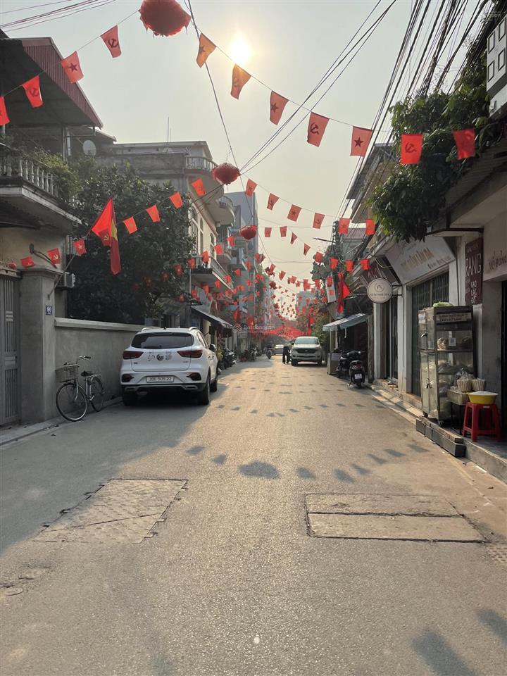 Bán đất thổ cư thôn nhuế sẵn nhà ở ngay gần kcn cầu thăng long, tp thông minh ở sướng đầu tư sáng