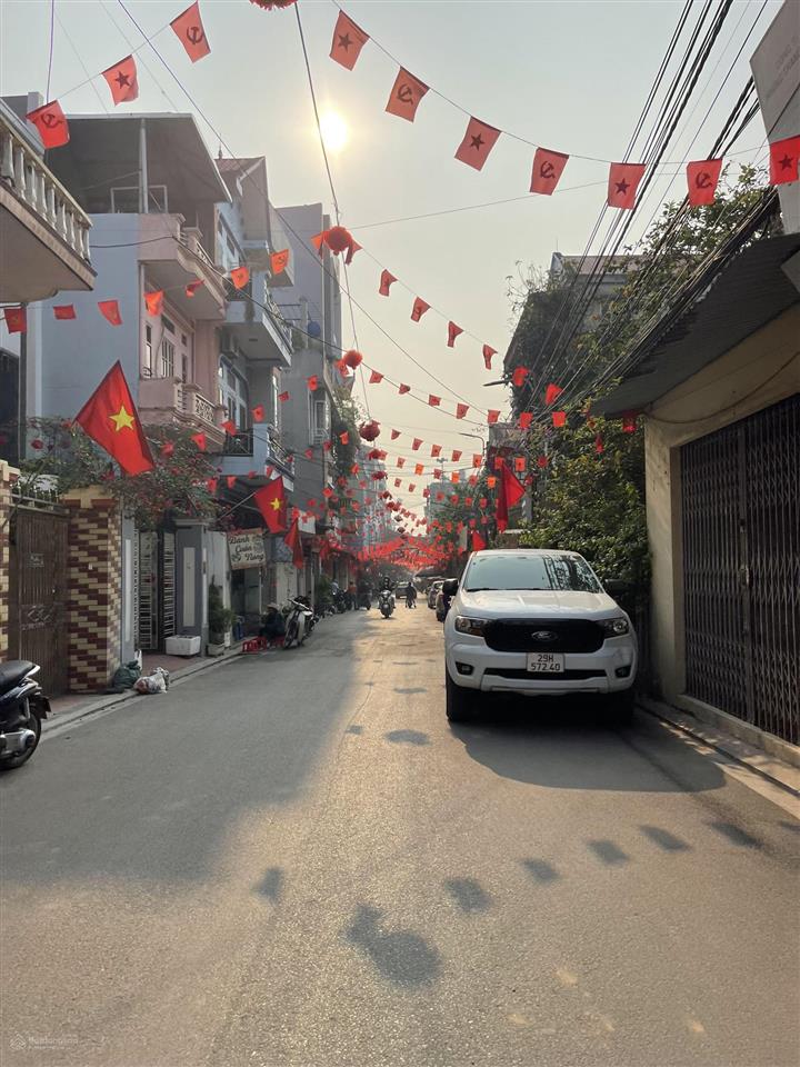 Bán đất thổ cư thôn nhuế sẵn nhà ở ngay gần kcn cầu thăng long, tp thông minh ở sướng đầu tư sáng