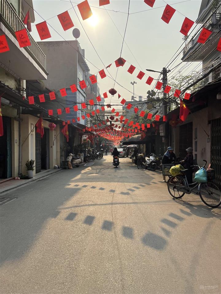 Bán đất thổ cư thôn nhuế sẵn nhà ở ngay gần kcn cầu thăng long, tp thông minh ở sướng đầu tư sáng