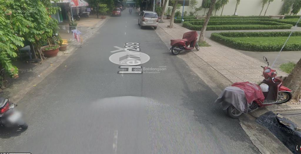 Cc bán lô đất 239/22/810 tân quý, dt 9,3 x 23.5= 218m2, hẻm thông 10m có vỉa hè,giá  24tỷ tl, sh