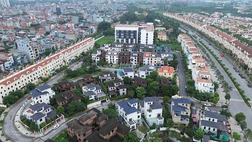 Chính chủ gửi bán căn biệt thự đơn lập view vườn hoa thoáng mát tại khu đô thị nam an khánh hà nội