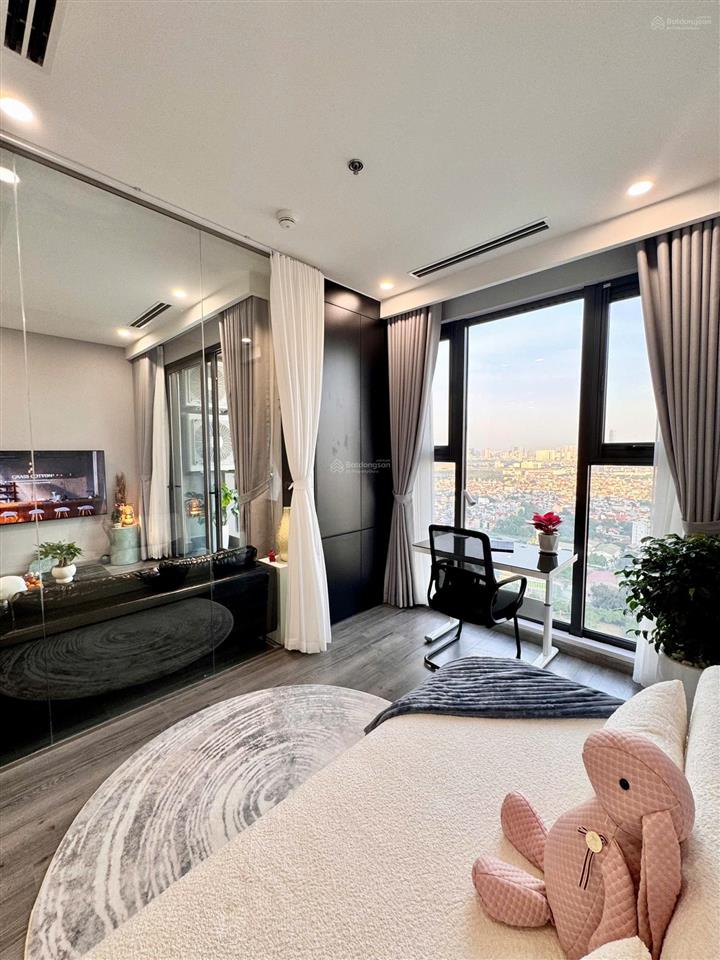 Chào bán căn hộ 3 phòng ngủ view hồ masteri west heights, 80,1m2 full đồ, giá chào 6,7 tỷ !