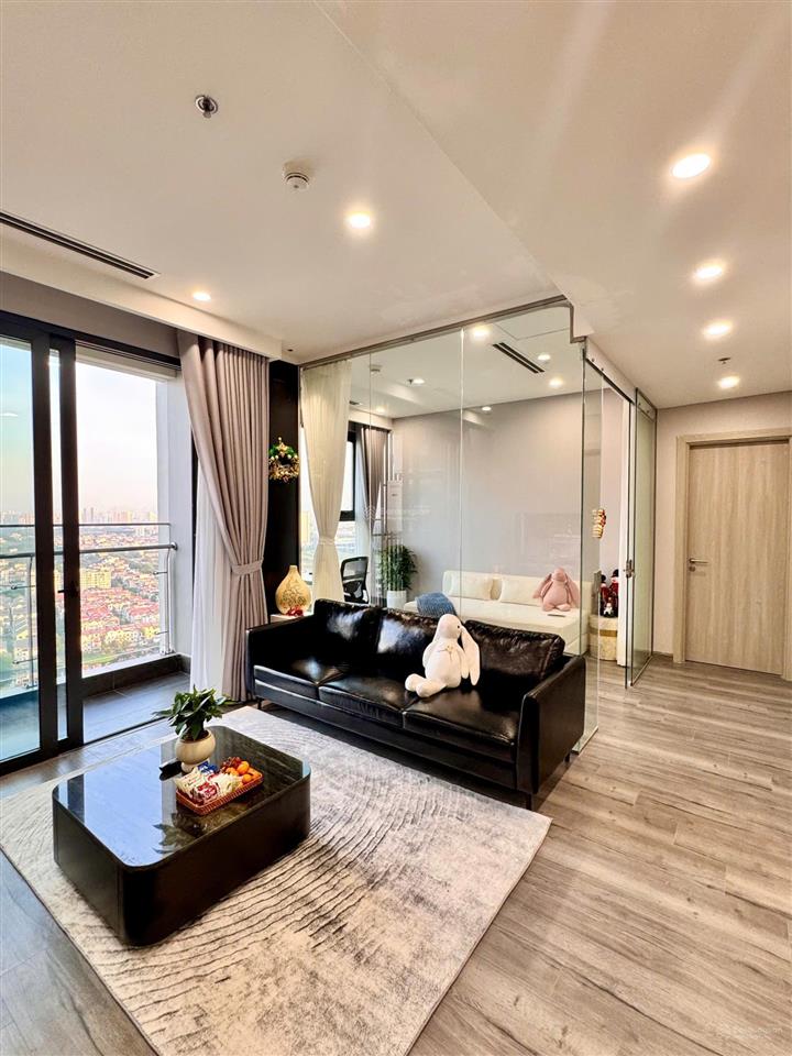 Chào bán căn hộ 3 phòng ngủ view hồ masteri west heights, 80,1m2 full đồ, giá chào 6,7 tỷ !