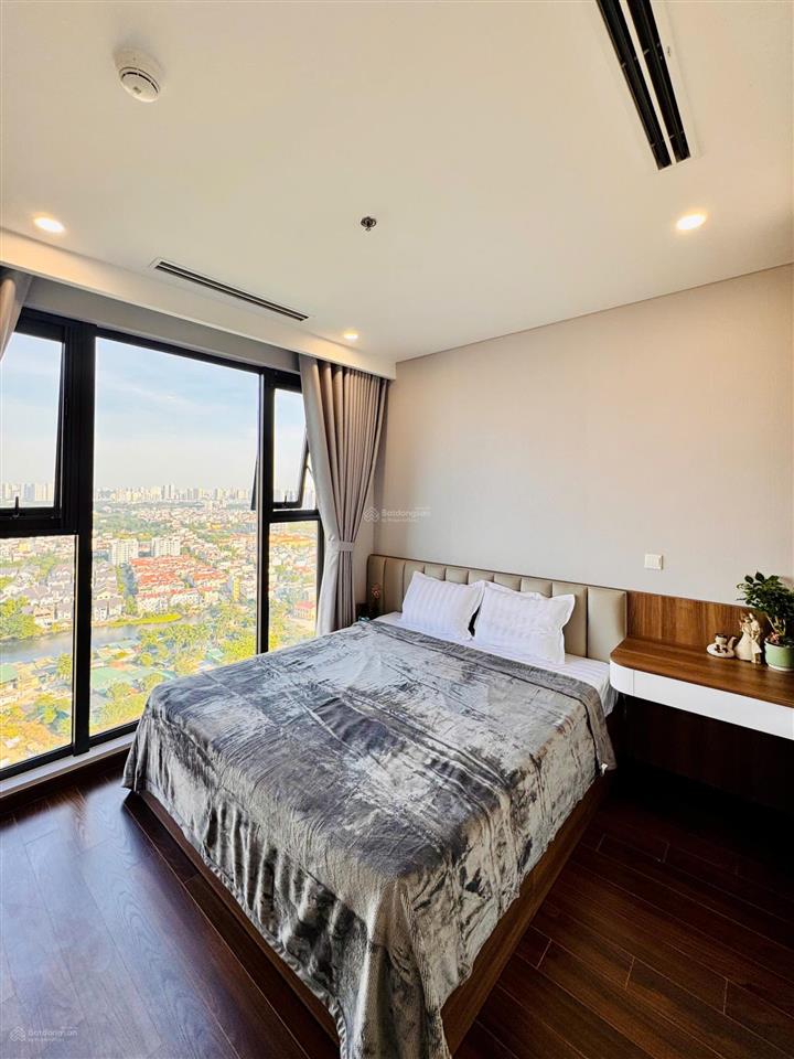 Chào bán căn hộ 3 phòng ngủ view hồ masteri west heights, 80,1m2 full đồ, giá chào 6,7 tỷ !