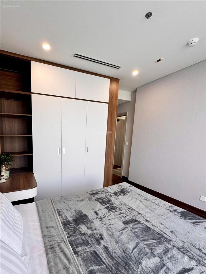 Chào bán căn hộ 3 phòng ngủ view hồ masteri west heights, 80,1m2 full đồ, giá chào 6,7 tỷ !