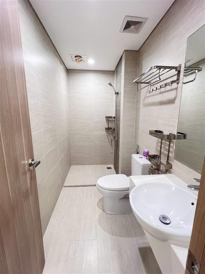 Bán nhanh căn (2n+) 62,5m2 toà the sapphirevinhomes smart city giá 4.8tỷ có thương lượng, full đồ