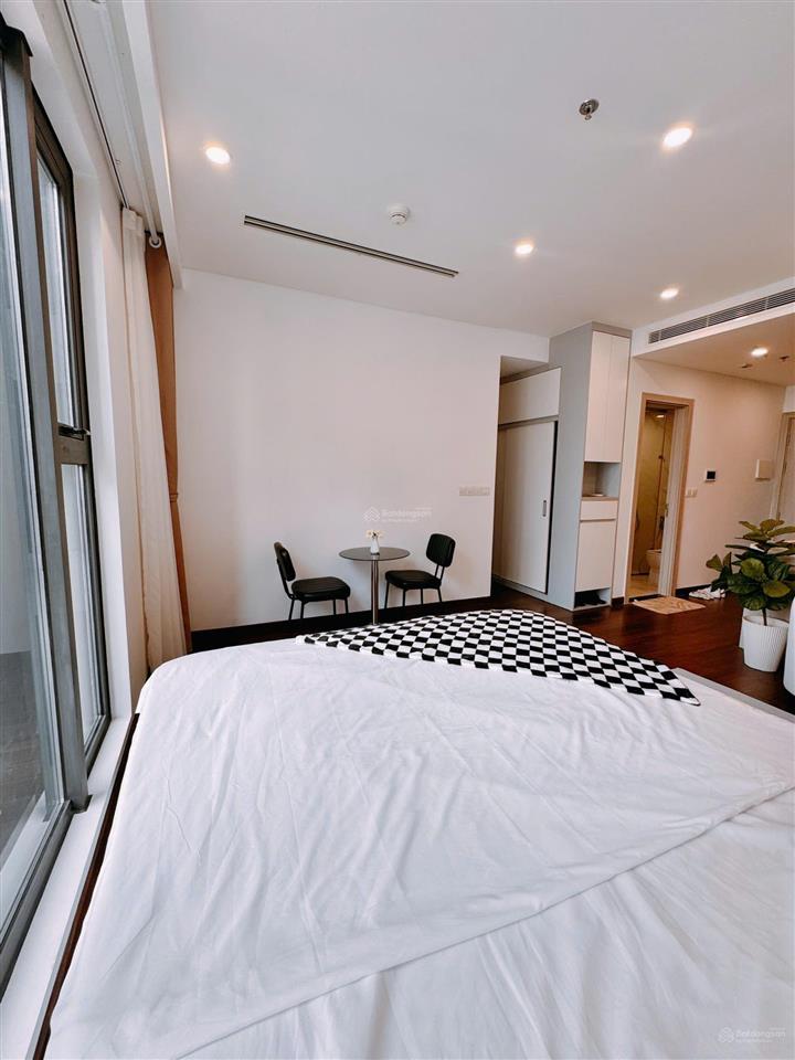 Giá đầu tư 2.4 tỷ 01 căn studio cao cấp tòa a masteri dt 30.4m2,nội thất đẹp, sẵn khách thuê 9tr!