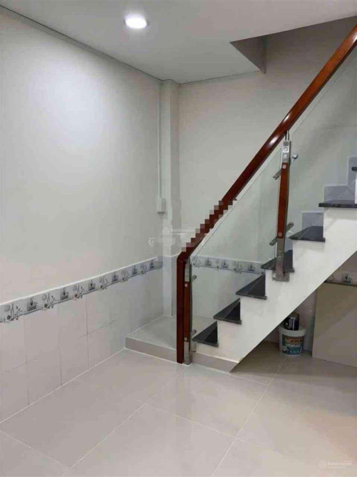 1,75 tỷ có nhà lưu hữu phước q8, shr, ngang 4m, 2 tầng