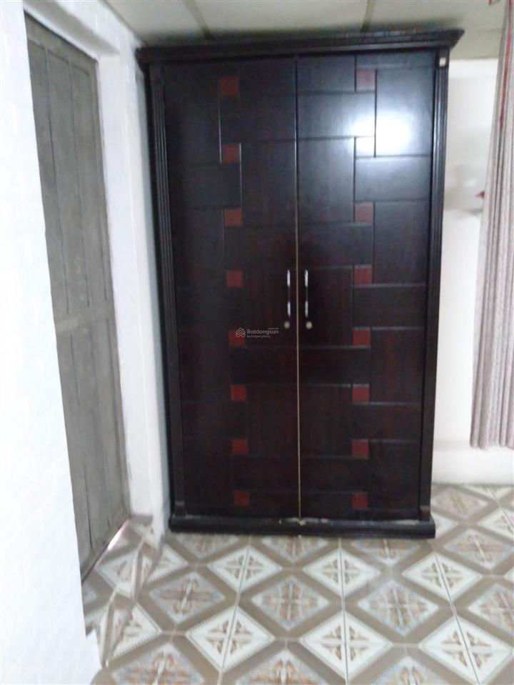 Cho thuê nhà cấp 4 có gác xép ở được, 2pn, 1wc, 1 bếp