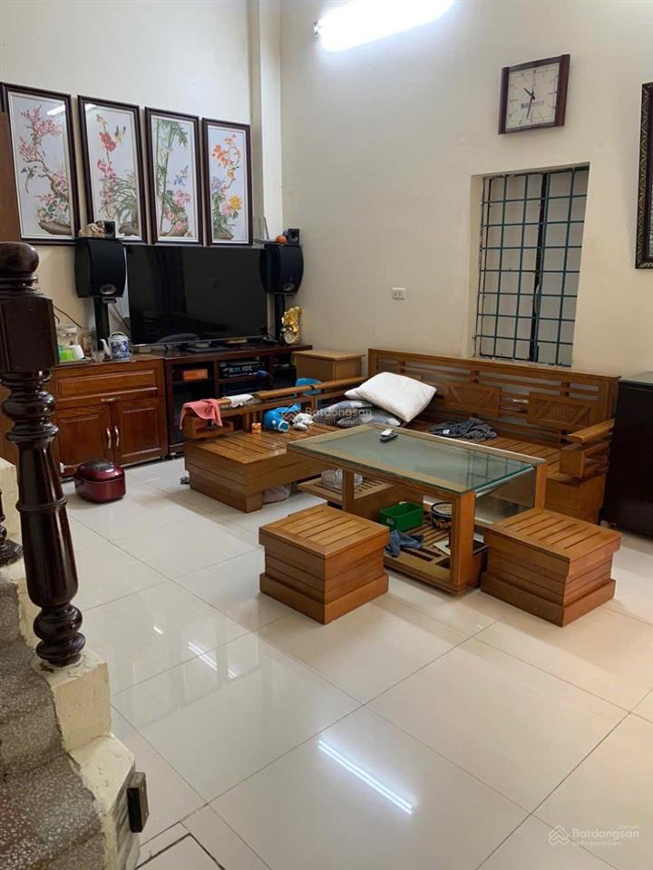 Nhà riêng chính chủ sổ đỏ gần hồ tây 2 mặt tiền