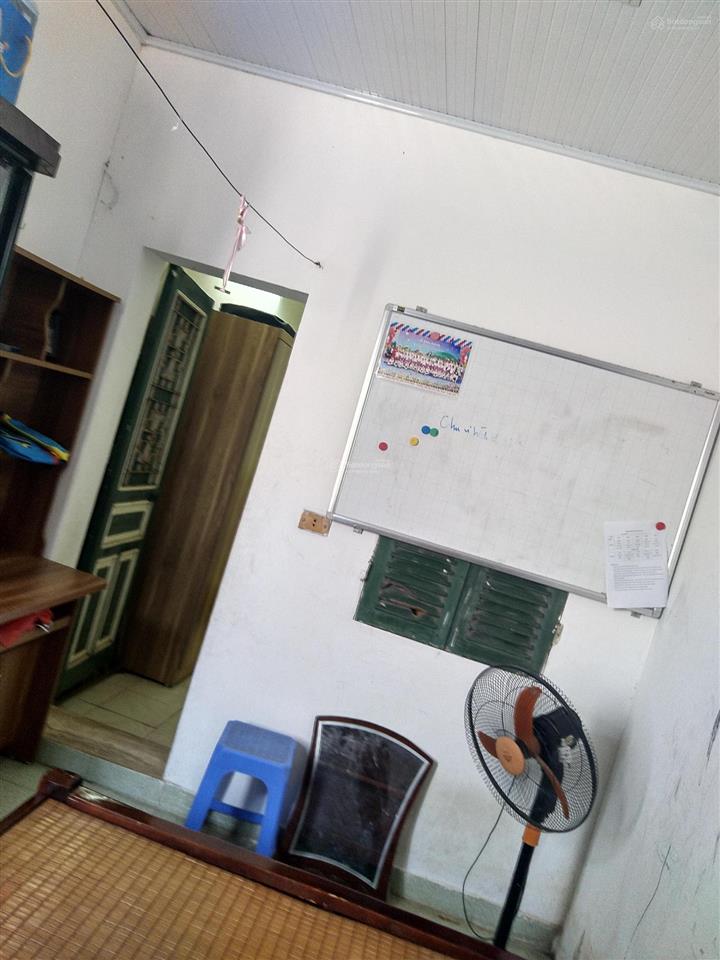 Cho thuê nr 3pn, 2wc, 22m2 x 3 tầng tại ngõ 218, chợ khâm thiên, 6,5 triệu vnd, view đẹp chỉ với