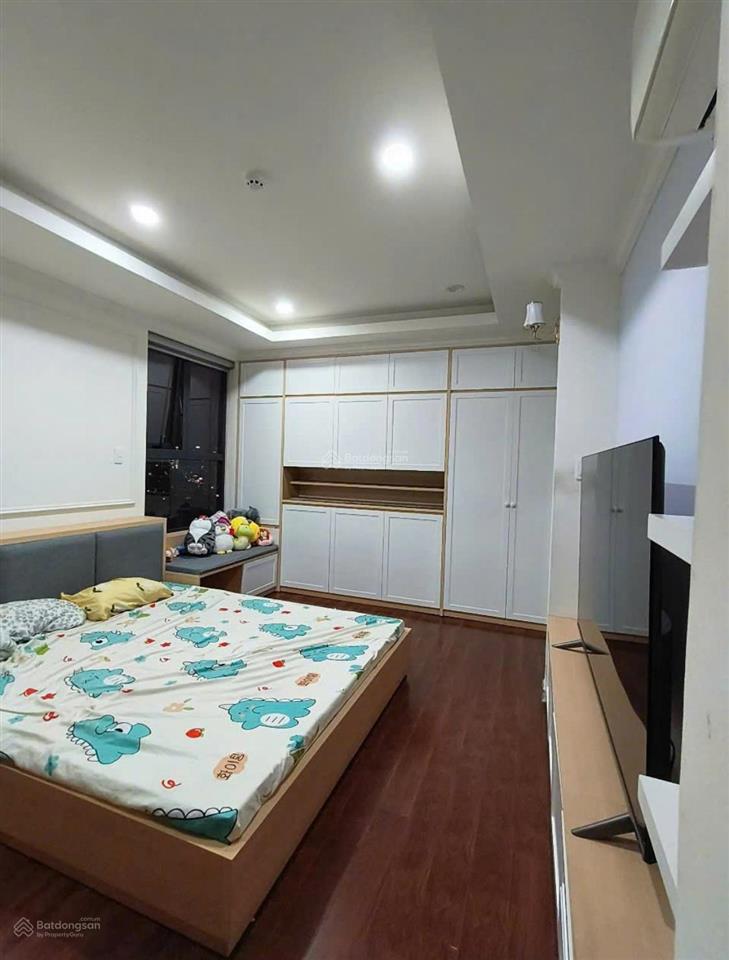 Bán gấp căn hộ centana thủ thiêm 2ty4 full nội thất, 88m2 sổ hồng