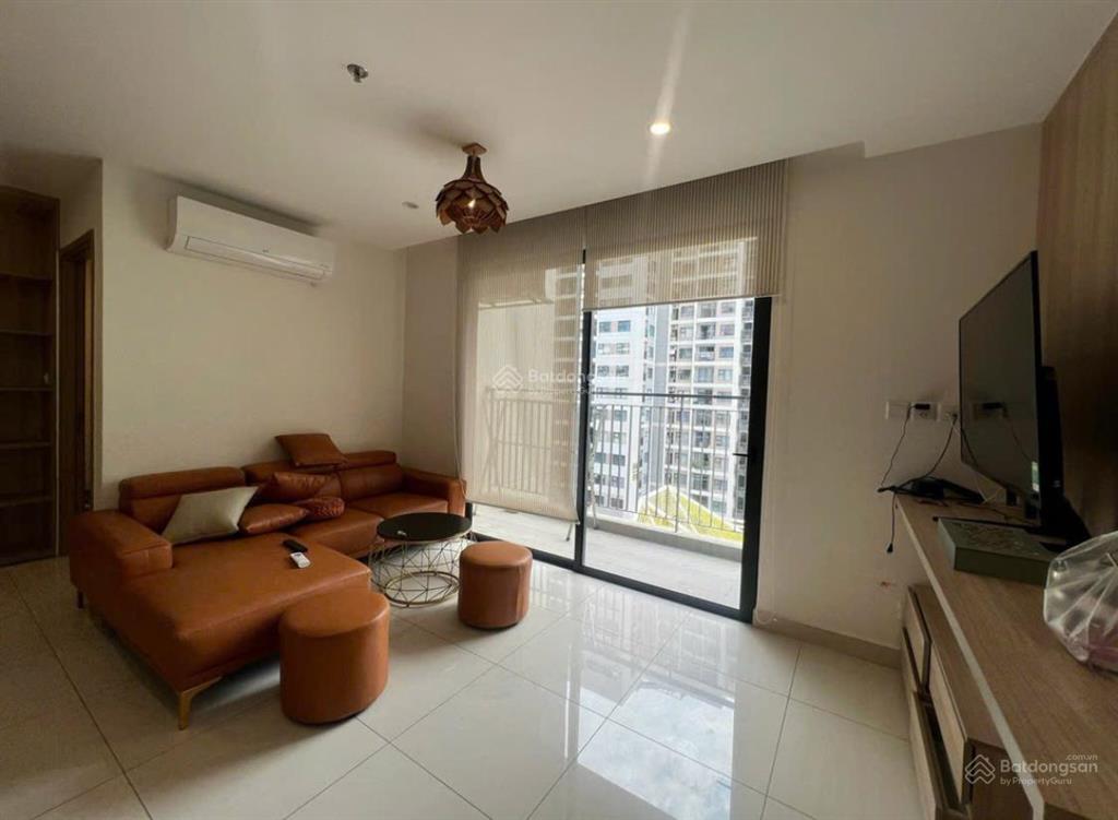 Bán căn hộ vinhomes grand park 2ty4, full nội thất, sổ hồng riêng 81m2