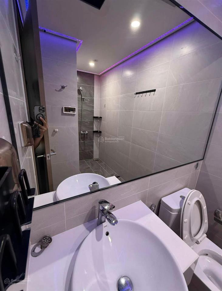 Bán căn hộ vinhomes grand park 2ty4, full nội thất, sổ hồng riêng 81m2