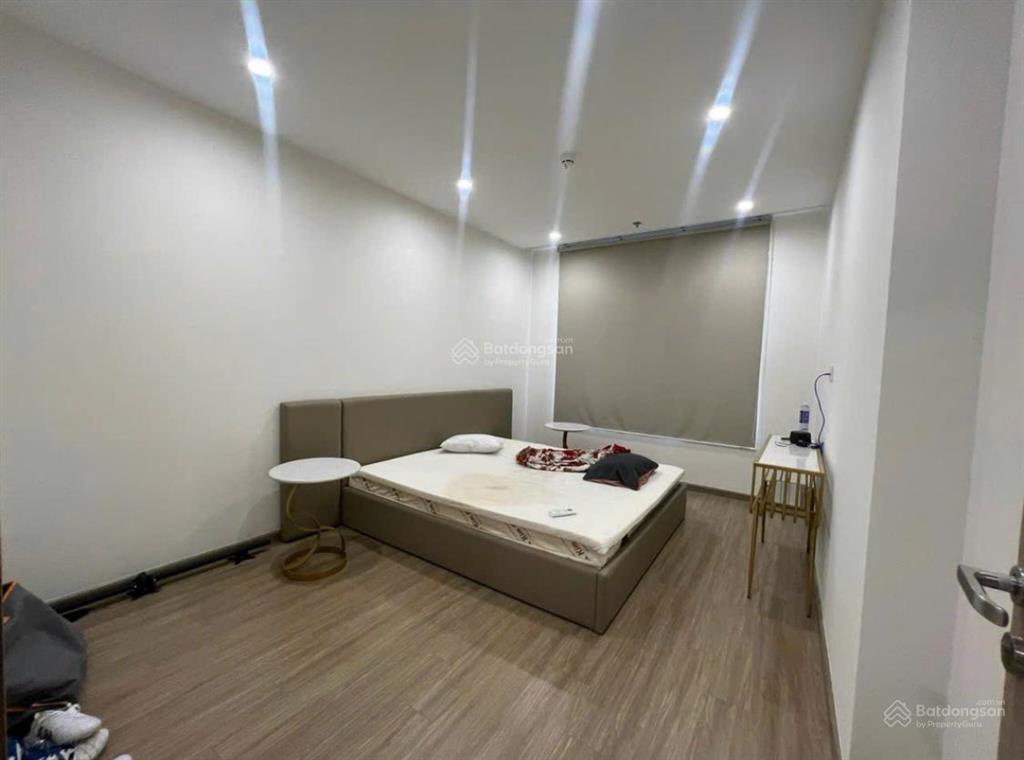 Bán căn hộ vinhomes grand park 2ty4, full nội thất, sổ hồng riêng 81m2