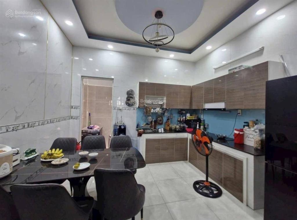 Chính chủ bán gấp nhà 2ty690 trịnh đình trọng, 55m2, pháp lý rõ ràng, (3pn)