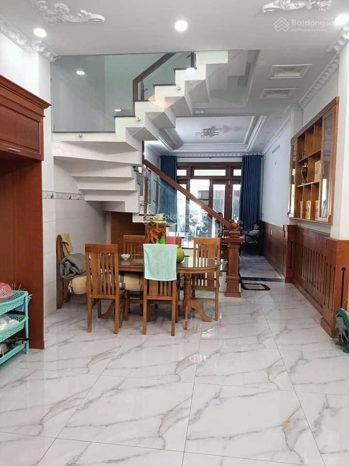 Bán gấp nhà để ở nơi khác tại đ số 20, linh đông, 55m2 ,2pn hẻm rộng.