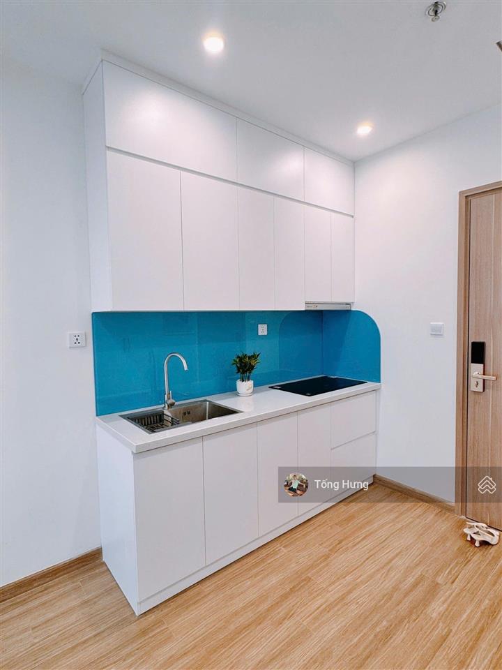 Bán gấp căn studio  the sakura vinhomes smart city , 2,2 tỷ, 25m2, full nội thất gỗ an cường