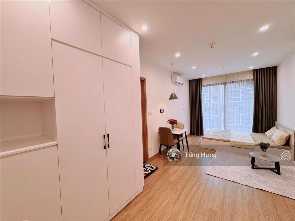 Bán gấp căn studio  the sakura vinhomes smart city , 2,2 tỷ, 25m2, full nội thất gỗ an cường