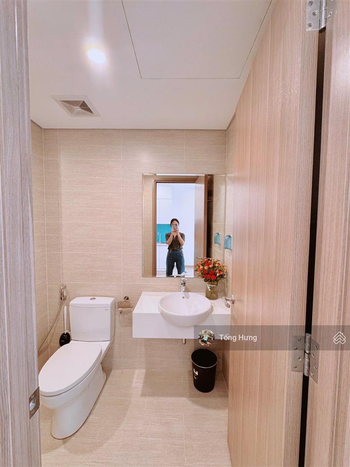Bán gấp căn studio  the sakura vinhomes smart city , 2,2 tỷ, 25m2, full nội thất gỗ an cường