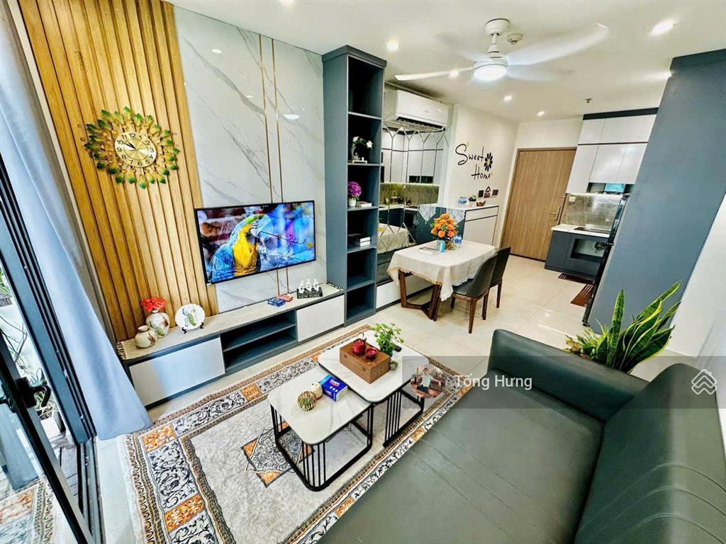 Bán nhanh căn 2n, 4,56 tỷ, 54,2m2, full nội thất, tầng trung, view thoáng tại vinhomes smart city