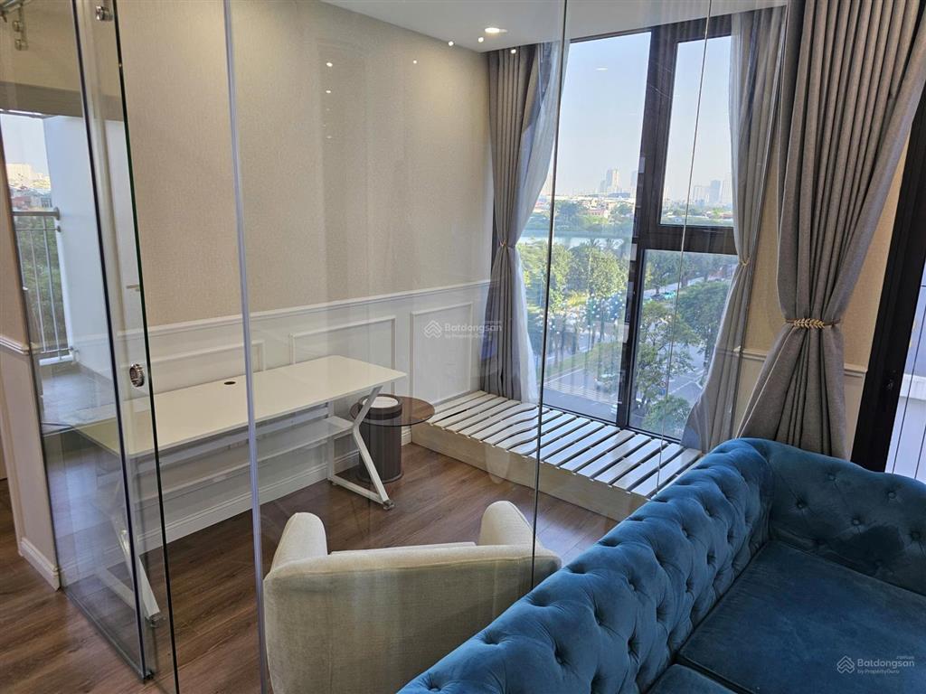 Chính chủ gửi bán căn góc 2n+ vinhomes smart city, đông nam, giá 4,6 tỷ, full nội thất