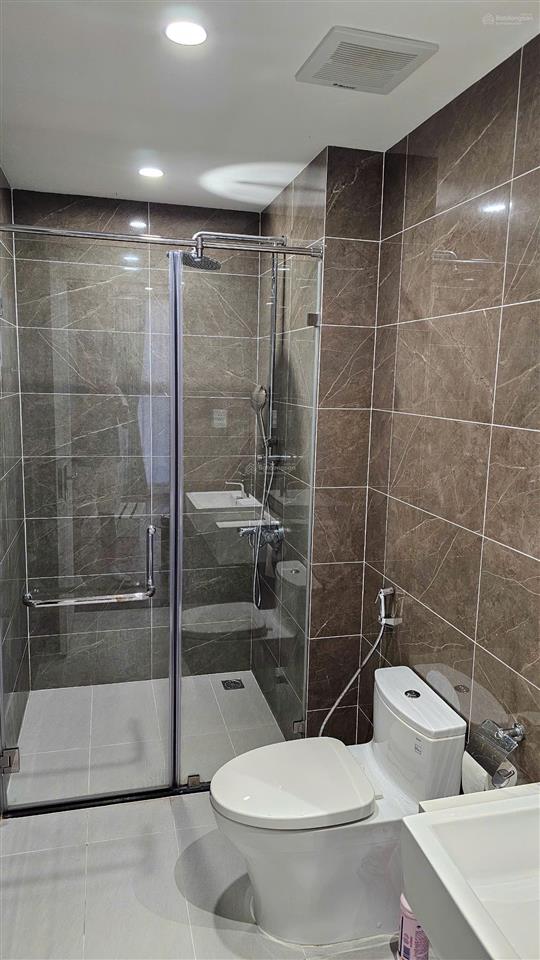 Chính chủ gửi bán căn góc 2n+ vinhomes smart city, đông nam, giá 4,6 tỷ, full nội thất