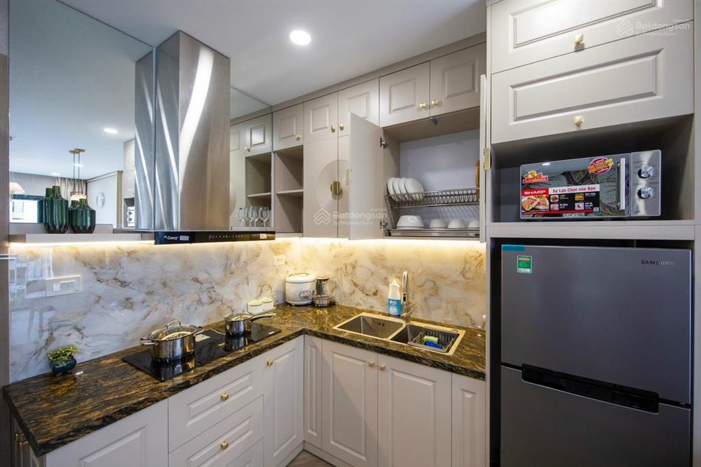 Căn hộ 1pn  2.8 tỷ sa vinhomes smart city  full nội thất sáng, view thoáng