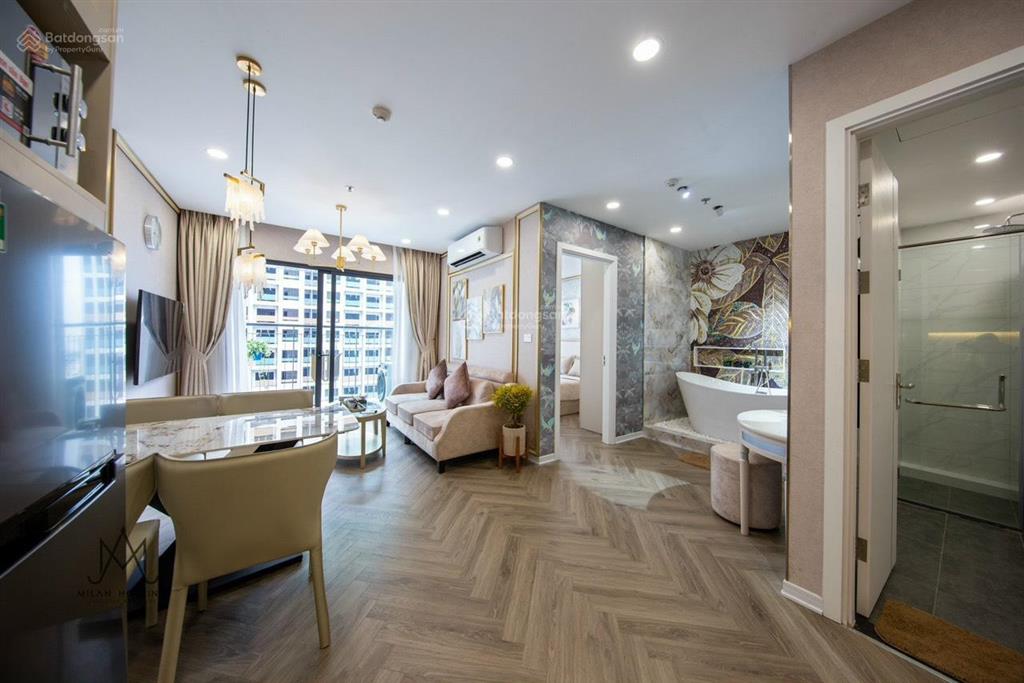 Căn hộ 1pn  2.8 tỷ sa vinhomes smart city  full nội thất sáng, view thoáng