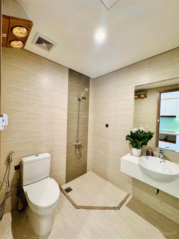 Vinhomes smart city, 2,2 tỷ, 31,7m2  nội thất đẹp, nhà thật giá thật, giá hời!