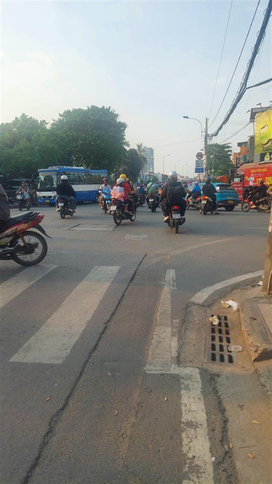 Cực khủng 107m2 nhà gần cầu chữ y quận 8. nhà 3 tầng 4pn nhỉnh 11 tỷ. 0937 737 ***