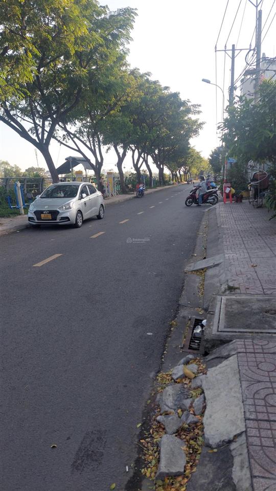 Căn góc 4 tầng mặt tiền đường lưu hữu phước (4.6x17) 3km đến cầu chà và quận 8, nhỉnh 7.3 tỷ