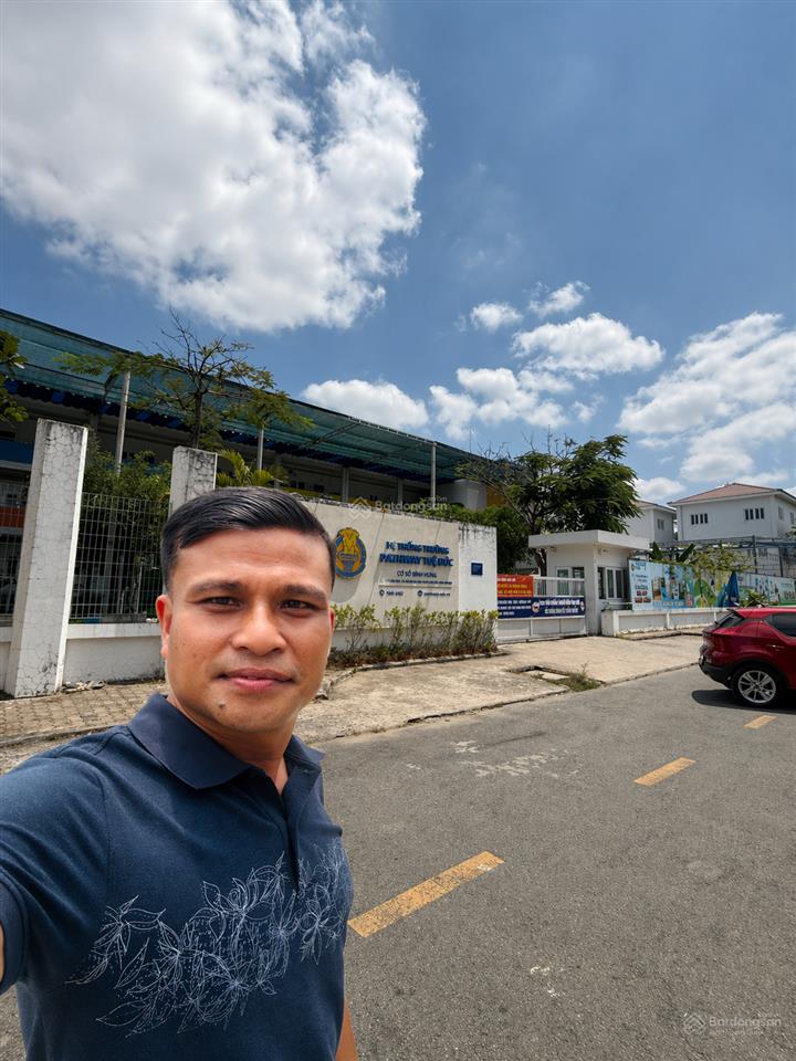 Giảm mạnh 5 tỷ biệt thự 4 tầng lô góc 3 mặt tiền ngang 9m (180m2) đối diện bến xe q8, giá 16,9 tỷ