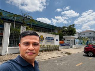 Giảm mạnh 5 tỷ biệt thự 4 tầng lô góc 3 mặt tiền ngang 9m (180m2) đối diện bến xe q8, giá 16,9 tỷ