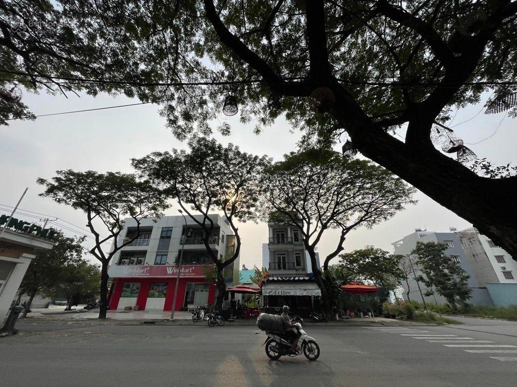 Quá khủng (267m2) ngang 17m căn góc 2 mặt tiền siêu biệt thự 4tầng lovera khang điền bình chánh.