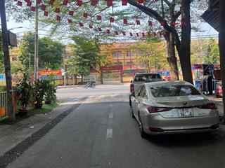 Nhà mặt tiền view công viên bông sao quận 8 khu cán bộ cao cấp 4 tầng , 48m2 gần parc mall