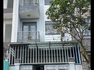Giá tốt  chính chủ bán nhà 4 tầng khu dân cư intresco kiên cố chủ tự xây 100m2 7.6 tỷ