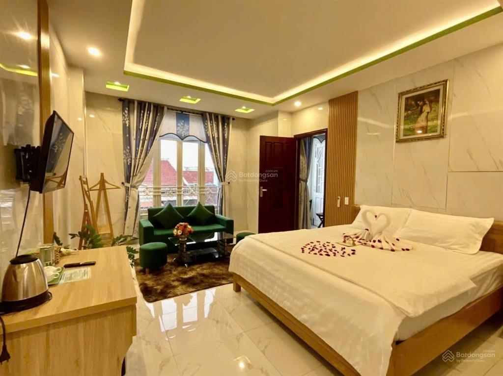 Cơ hội sở hữu nhà 3 tầng cực đẹp, mặt tiền đào duy từ, hội an, 125m2, giá chỉ 16,x tỷ