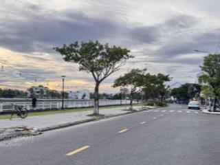 Mặt tiền bờ hồ, hội an, view hồ thơ mộng, 570m2, ngang 30m, giá chỉ nhỉnh 50tr/m2