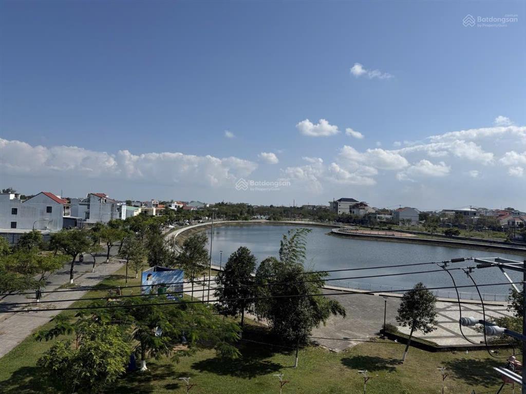 Mặt tiền bờ hồ, hội an, view hồ thơ mộng, 570m2, ngang 30m, giá chỉ nhỉnh 50tr/m2
