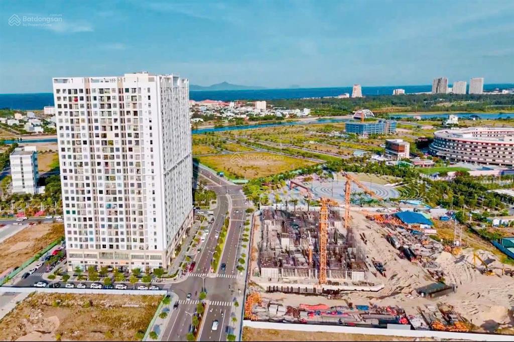 Mt trần hưng đạo, sát fpt, 565m2, ngang 19m, thêm 400m2 ngoài sổ, giá chỉ 40 tỷ