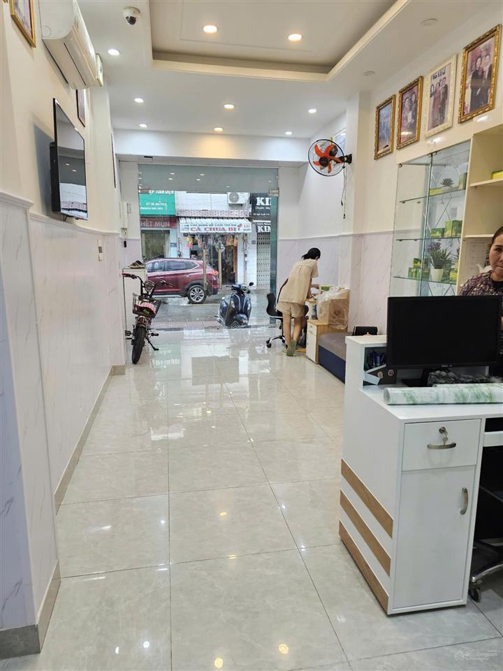 Bán nhà mặt tiền đường ngô quyền, 18,5 tỷ, 49m2, 3pn, 4wc, pháp lý đầy đủ