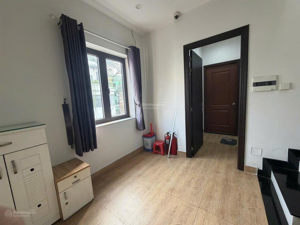 Bán nhà mặt tiền đường ngô quyền, 18,5 tỷ, 49m2, 3pn, 4wc, pháp lý đầy đủ